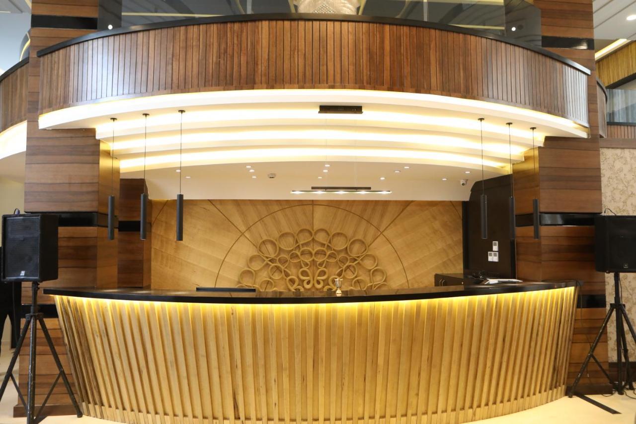 فندق صحارى الخليج Sahara Gulf Hotel Apartments Amman Extérieur photo