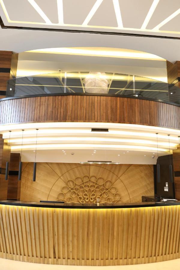 فندق صحارى الخليج Sahara Gulf Hotel Apartments Amman Extérieur photo