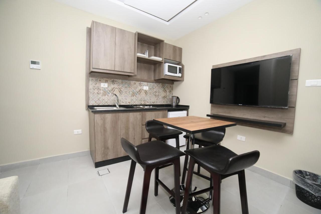 فندق صحارى الخليج Sahara Gulf Hotel Apartments Amman Extérieur photo