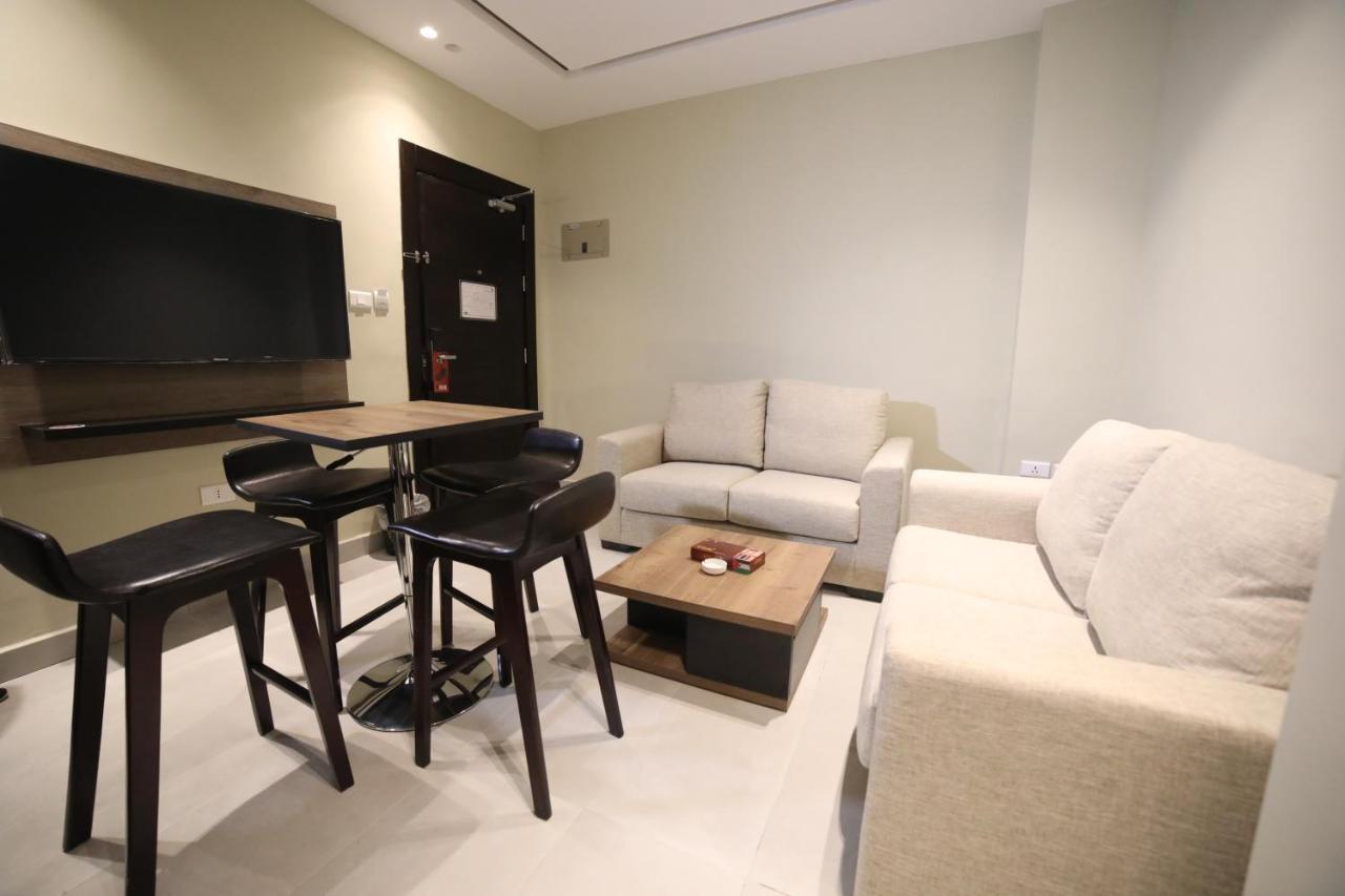 فندق صحارى الخليج Sahara Gulf Hotel Apartments Amman Extérieur photo