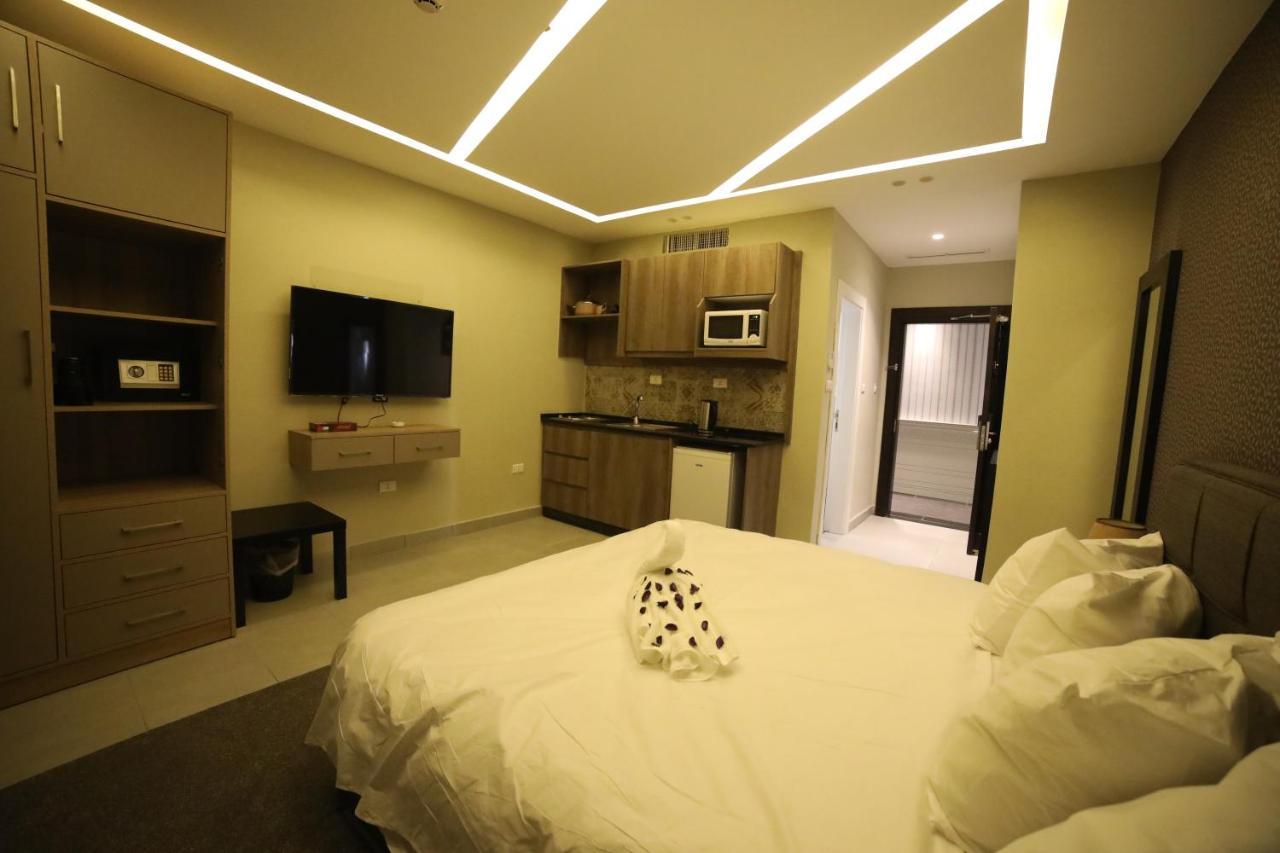 فندق صحارى الخليج Sahara Gulf Hotel Apartments Amman Extérieur photo