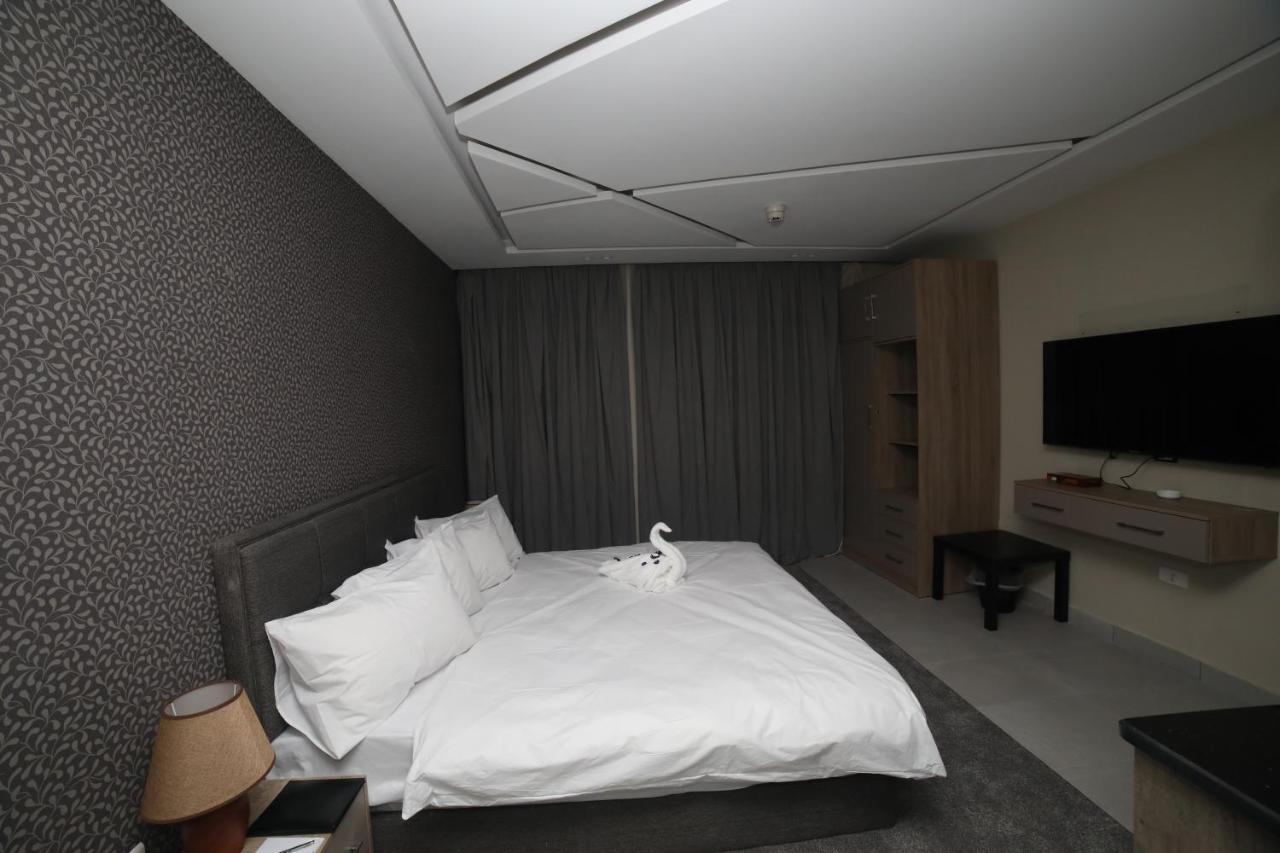 فندق صحارى الخليج Sahara Gulf Hotel Apartments Amman Extérieur photo